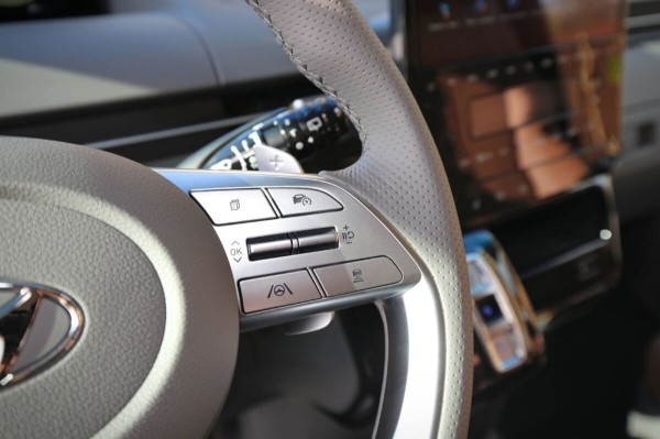 «Растаможка – 25 000 евро!» Белорус привез дизельный Hyundai Staria. Что за он?