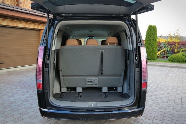 «Растаможка – 25 000 евро!» Белорус привез дизельный Hyundai Staria. Что за он?