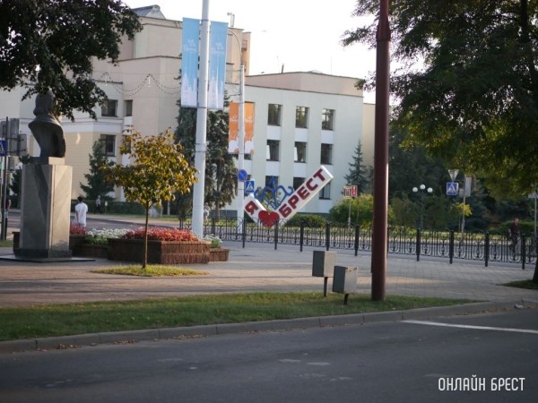 Белорусский Брест и российский Владивосток могут стать городами-побратимами