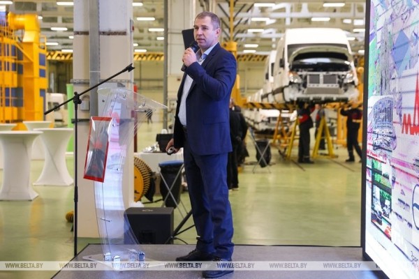 В Бресте дали старт белорусско-российскому проекту по сборке спецавтомобилей В Бресте дали старт белорусско-российскому проекту по сборке спецавтомобилей