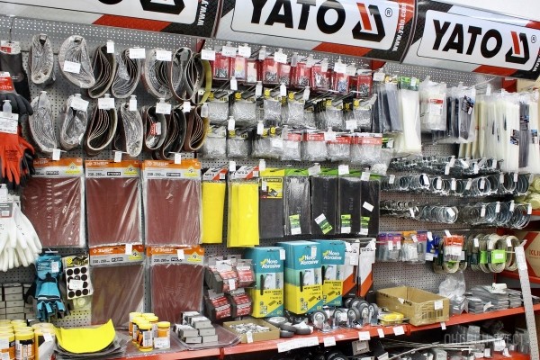 Мужу, отцу, дедушке, брату. Выбирайте нужные подарки для настоящих мужчин в строительных магазинах «АмайзТрейд» в Бресте