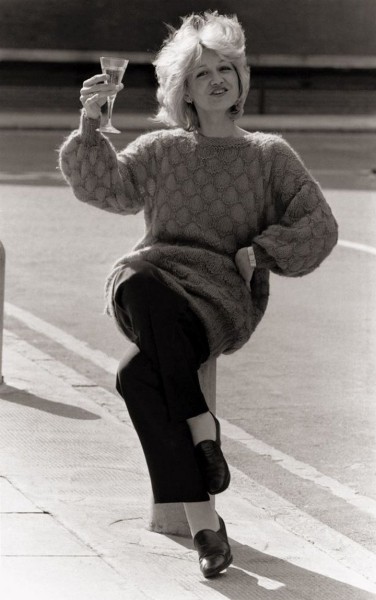 История стюардессы, которая выжила при падении с высоты 10 тысяч метров История стюардессы, которая выжила при падении с высоты 10 тысяч метров