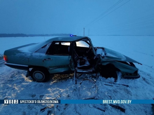 В Брестской области произошло лобовое ДТП. Подробности В Брестской области произошло лобовое ДТП. Подробности