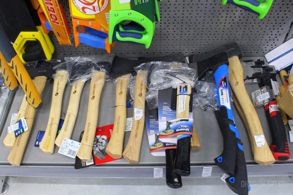 Мужу, отцу, дедушке, брату. Выбирайте нужные подарки для настоящих мужчин в строительных магазинах «АмайзТрейд» в Бресте