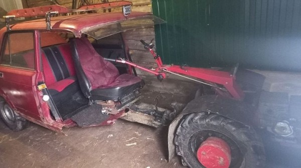 В Беларуси бесправник ездил на переделанной из мотоблока полумашине. Видео