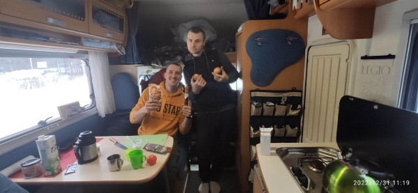 «На всю дорогу — 400 литров топлива». Белорус проехал на кемпере по России и рассказал о впечатлениях «На всю дорогу — 400 литров топлива». Белорус проехал на кемпере по России и рассказал о впечатлениях