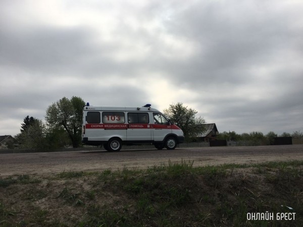 23-летняя девушка из Брестской области попала под поезд. Ее состояние врачи оценивают как тяжелое