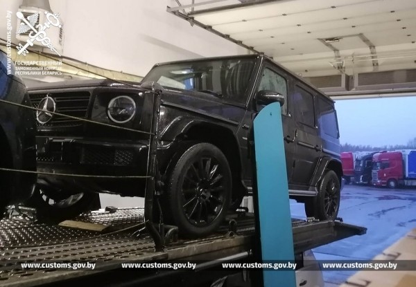 Сколько стоит свежий «Гелик»? Перевозчик указал одну сумму, брестская таможня — в два раза больше Сколько стоит свежий «Гелик»? Перевозчик указал одну сумму, брестская таможня — в два раза больше