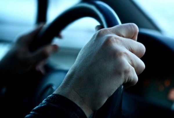 Юная пара решила покататься на чужой машине, а отвечать придется за куда большее преступление