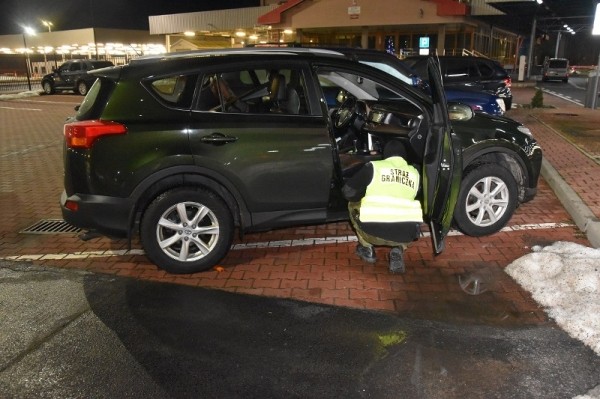 На польской границе у белоруса изъяли угнанный в Бельгии BMW за $80 тысяч На польской границе у белоруса изъяли угнанный в Бельгии BMW за $80 тысяч