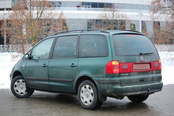 «Если отвезти машину на детейлинг, будет совсем лялечка!» Белорус о VW Sharan, который 13 лет находится в одних руках