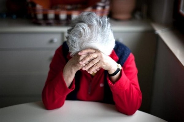 Крупную сумму денег отдала мошенникам 105-летняя белоруска