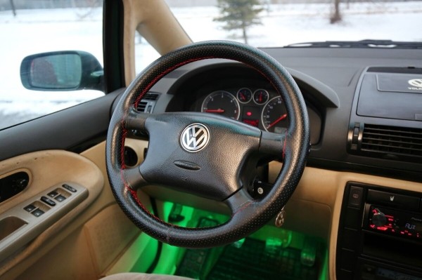 «Если отвезти машину на детейлинг, будет совсем лялечка!» Белорус о VW Sharan, который 13 лет находится в одних руках