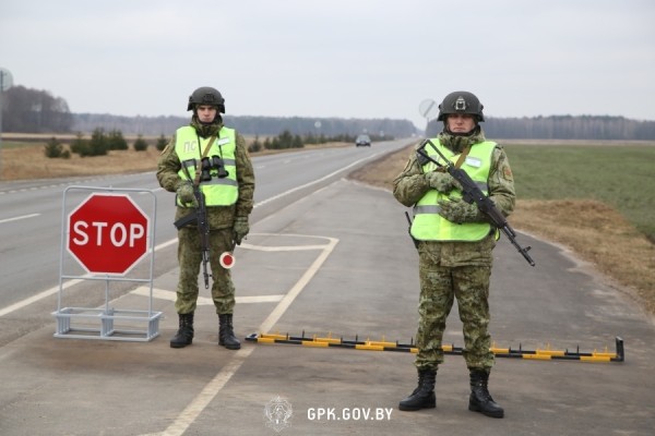 Журналисты иностранных СМИ побывали на границе с Украиной