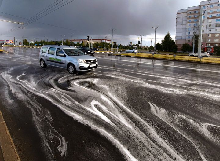 Горад праз «ружовы» аб’ектыў Вольгі Бураковай Горад праз «ружовы» аб’ектыў Вольгі Бураковай