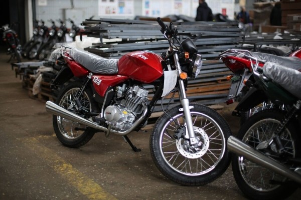 «Выхлопная труба — также своя, белорусская!» Посмотрели на новые M1NSK Hunter 150 и Ranger 200