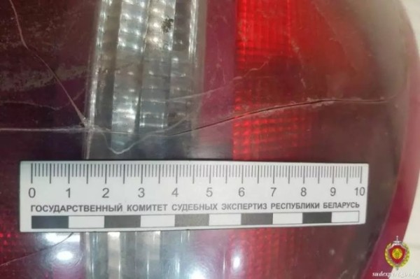 Парень заказал в интернете фонарь и вот что получил. Продавец уверял, что все разбилось во время пересылки