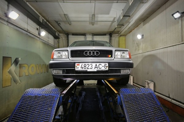 «Купил за $2 250 и горя не знаю!». Белорус о владении Audi 100 (C4) выпуска 1993 года