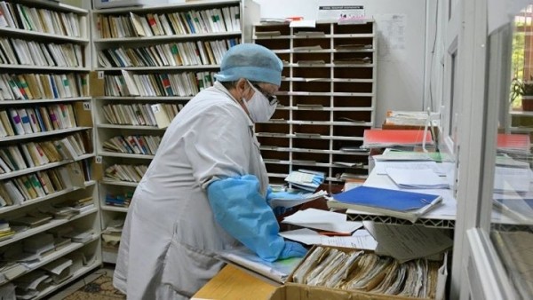 Почти 100 человек зачислят в медуниверситеты без экзаменов