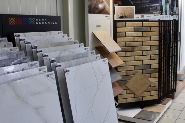 Топовая подборка магазинов на Карьерной в Бресте: мебель, сантехника, керамогранит, декоративный кирпич, штукатурка. Переходи и смотри выгодные предложения