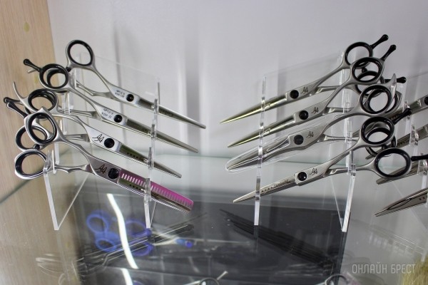 Вот что значит профессиональный уход для волос! Вместе оцениваем большой ассортимент инструментов и косметики в парикмахерском магазине «PROFISTYLE.BY» в Бресте