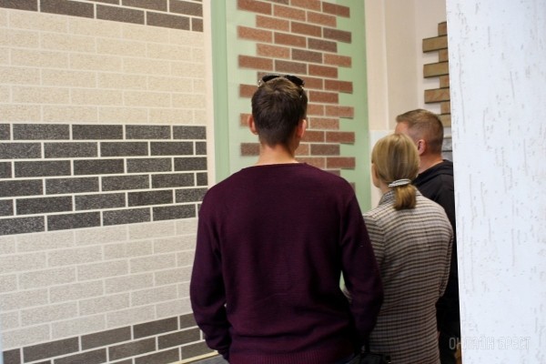 Топовая подборка магазинов на Карьерной в Бресте: мебель, сантехника, керамогранит, декоративный кирпич, штукатурка. Переходи и смотри выгодные предложения