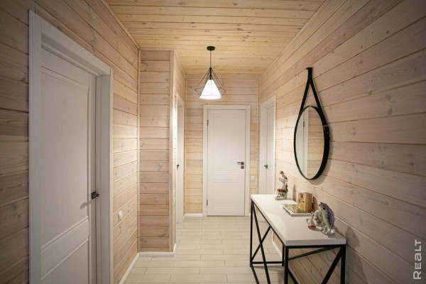 570 долларов за квадрат. Как выглядит и как устроен дом, построенный всего за 4 месяца 570 долларов за квадрат. Как выглядит и как устроен дом, построенный всего за 4 месяца