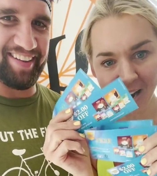 Парень позвал на свадьбу 300 незнакомых миллионеров. Многие прислали подарки