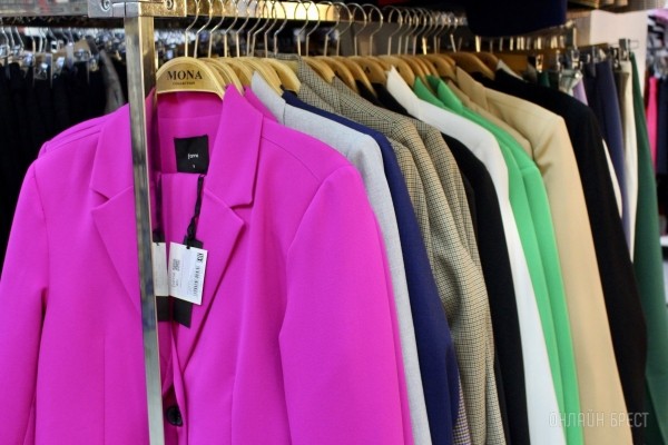 Вот что значит красивый шопинг! Большой фотообзор женской одежды «Mona Collection» в брестском ТЦ «Галерея Гранд»