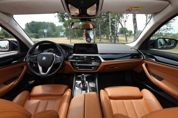 «За рулевую рейку — 850 евро, ступичный подшипник — $250». Белорус о владении BMW 530e (G30) и его обслуживании