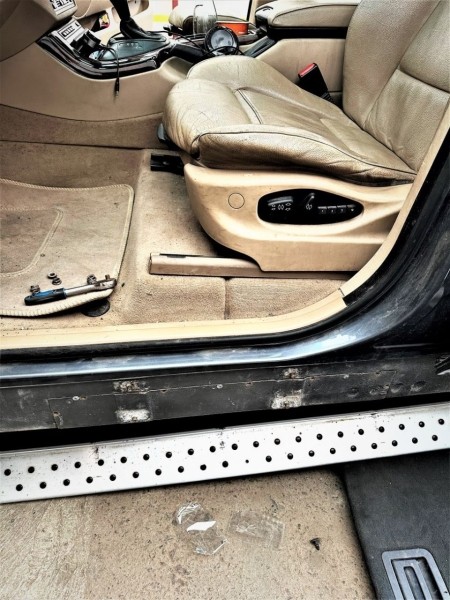 BMW с хитрыми тайниками остановили литовцы вблизи границы с Беларусью