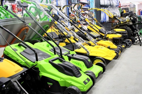 БРЕСТ! Выигрывай садовый триммер в розыгрыше от строительного магазина «АмайзТрейд» БРЕСТ! Выигрывай садовый триммер в розыгрыше от строительного магазина «АмайзТрейд»