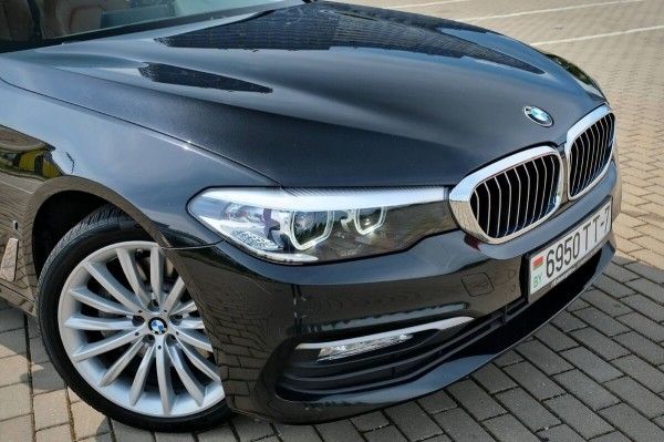 «За рулевую рейку — 850 евро, ступичный подшипник — $250». Белорус о владении BMW 530e (G30) и его обслуживании