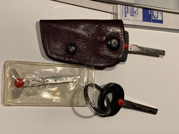 По прозвищу Baby-Benz. Показываем идеально сохранившийся Mercedes W201