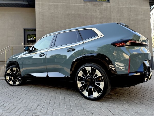 Самый дорогой и престижный кросс BMW: вот сколько за него просят в Беларуси