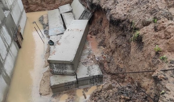 Электромонтера насмерть придавило бетонной плитой в Могилевском районе