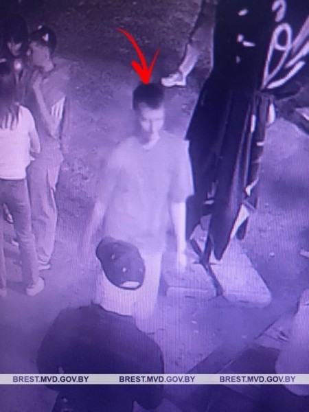 Милиция ищет мужчину, который находился в кафе на ул.Комсомольской в Бресте