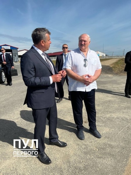 Александр Лукашенко с рабочей поездкой прибыл в Брестскую область. Подробности