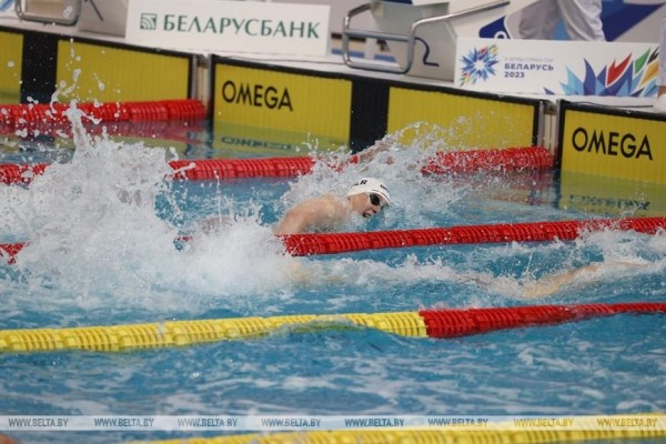 На базе Дворца водных видов спорта в Бресте завершились состязания по плаванию в рамках II Игр стран СНГ