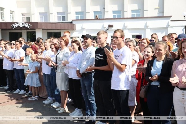 Александр Лукашенко с рабочей поездкой прибыл в Брестскую область. Подробности