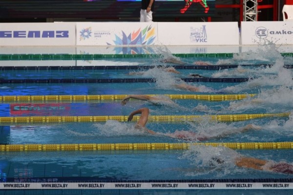 На базе Дворца водных видов спорта в Бресте завершились состязания по плаванию в рамках II Игр стран СНГ