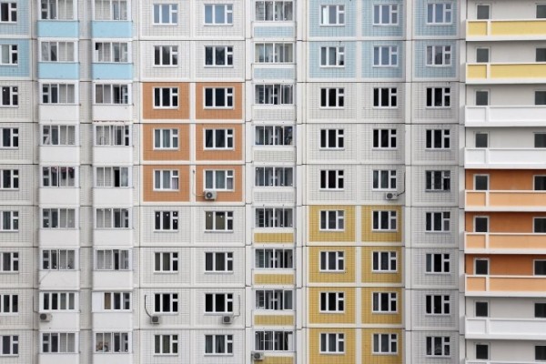 В Гомеле жена завещала мужу квартиру. Может ли взрослый сын спутать планы?