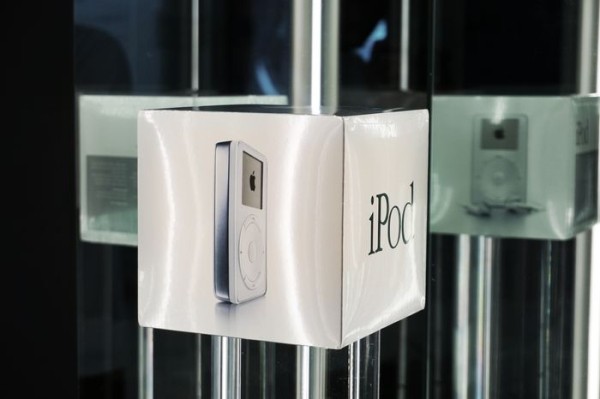 Подросток спрятал свой iPod в 2001 году. Теперь он продан за $29 000 Подросток спрятал свой iPod в 2001 году. Теперь он продан за $29 000
