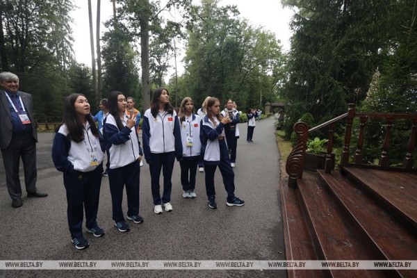 Участники II Игр стран СНГ приезжают в Беловежскую пущу насладиться природой и загадать желание