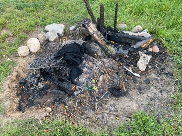 В Беларуси подросток пролил на себя бензин и подошел к костру. Он в реанимации в крайне тяжелом состоянии