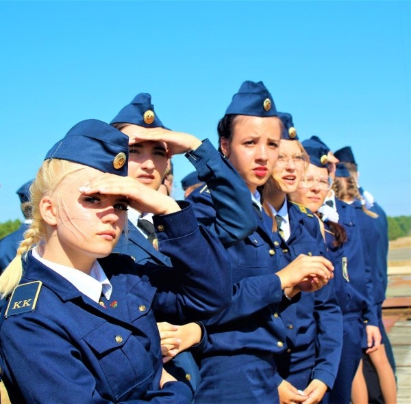 Учащиеся правовых классов средней школы № 28 Бреста побывали на полигоне «Брестский»