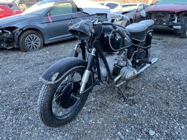 «Проблемой стала растаможка, ведь на раме шестизначный VIN». Белорус про восстановление мотоцикла BMW 1968 г. в. «Проблемой стала растаможка, ведь на раме шестизначный VIN». Белорус про восстановление мотоцикла BMW 1968 г. в.