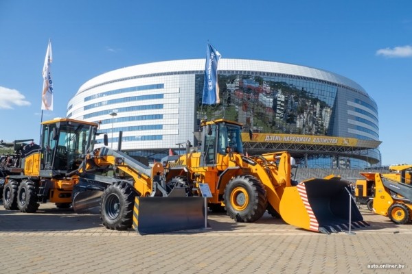 МАЗ провел белорусскую презентацию своего нового междугороднего автобуса МАЗ провел белорусскую презентацию своего нового междугороднего автобуса