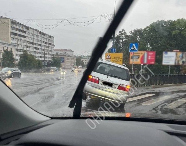 Подробности вчерашнего ДТП на путепроводе в Бресте Подробности вчерашнего ДТП на путепроводе в Бресте