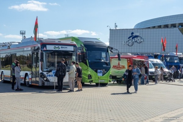 МАЗ провел белорусскую презентацию своего нового междугороднего автобуса МАЗ провел белорусскую презентацию своего нового междугороднего автобуса